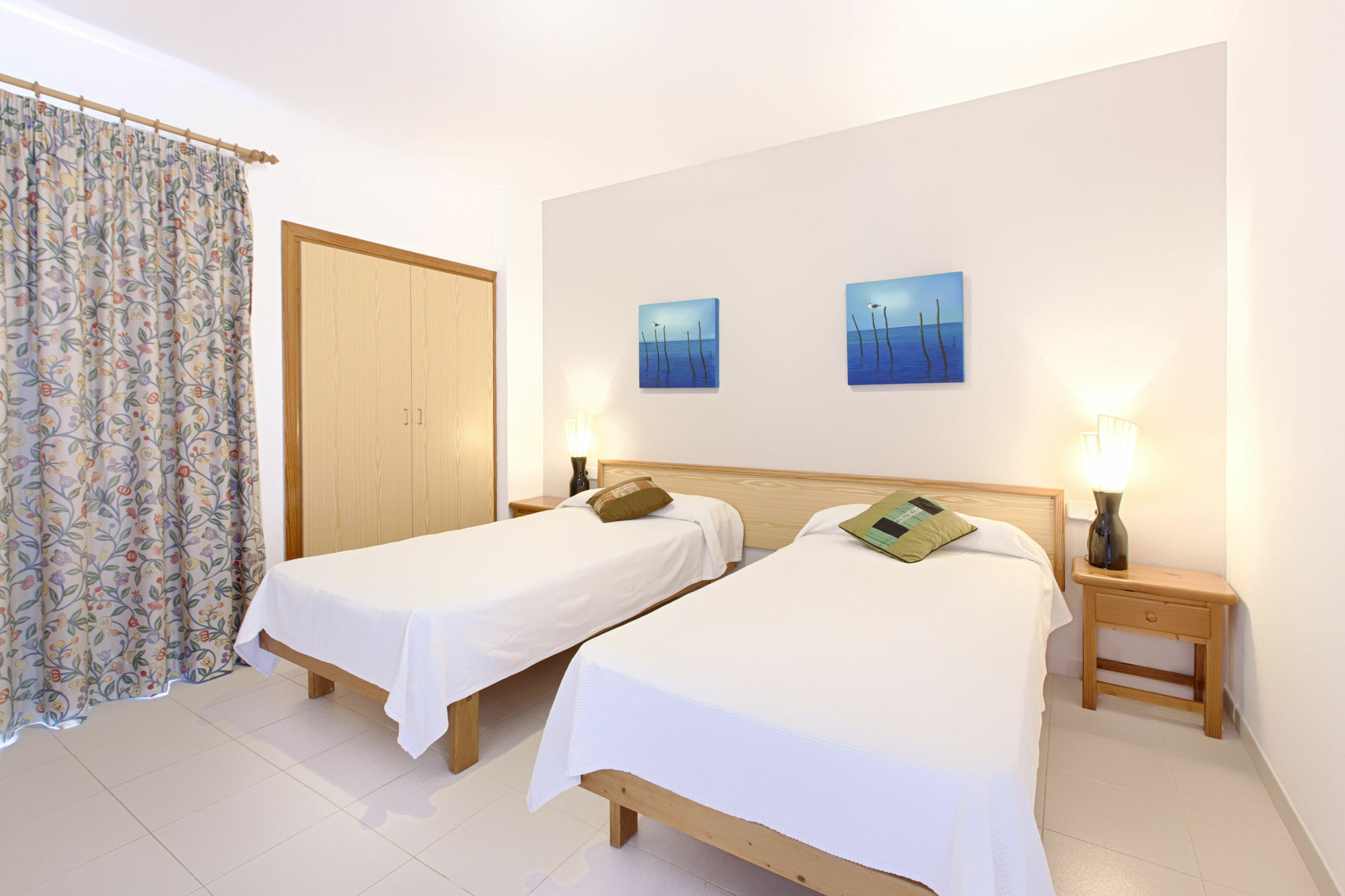Apartamentos Colomar Santa Eularia des Riu Dış mekan fotoğraf